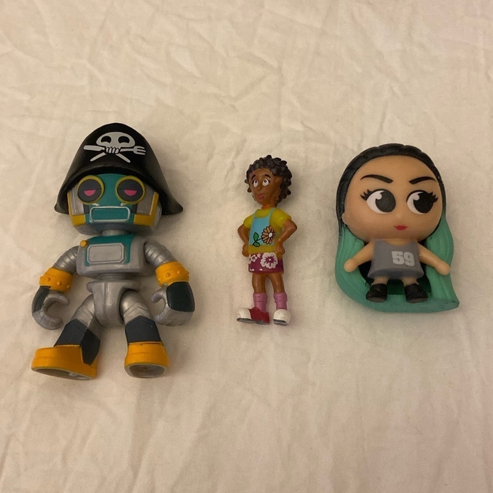 Grouping of figurines. 13 in total​​​​​​ - Picture 2 of 6